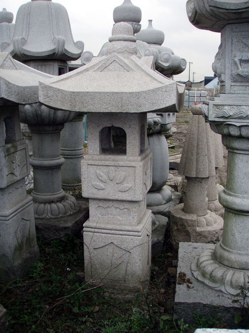 朝鮮燈篭 白 | 造園資材館