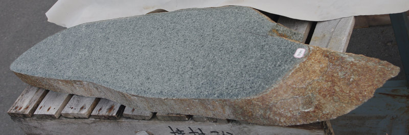 御影石台 緑 天端一面磨き | 造園資材館