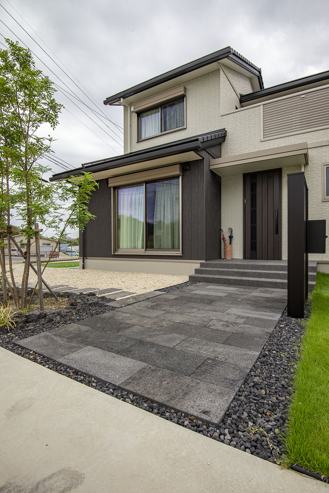 透水石 一面ブッシュハンマー仕上げ | 造園資材館