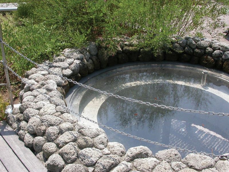 溶岩 白 | 造園資材館