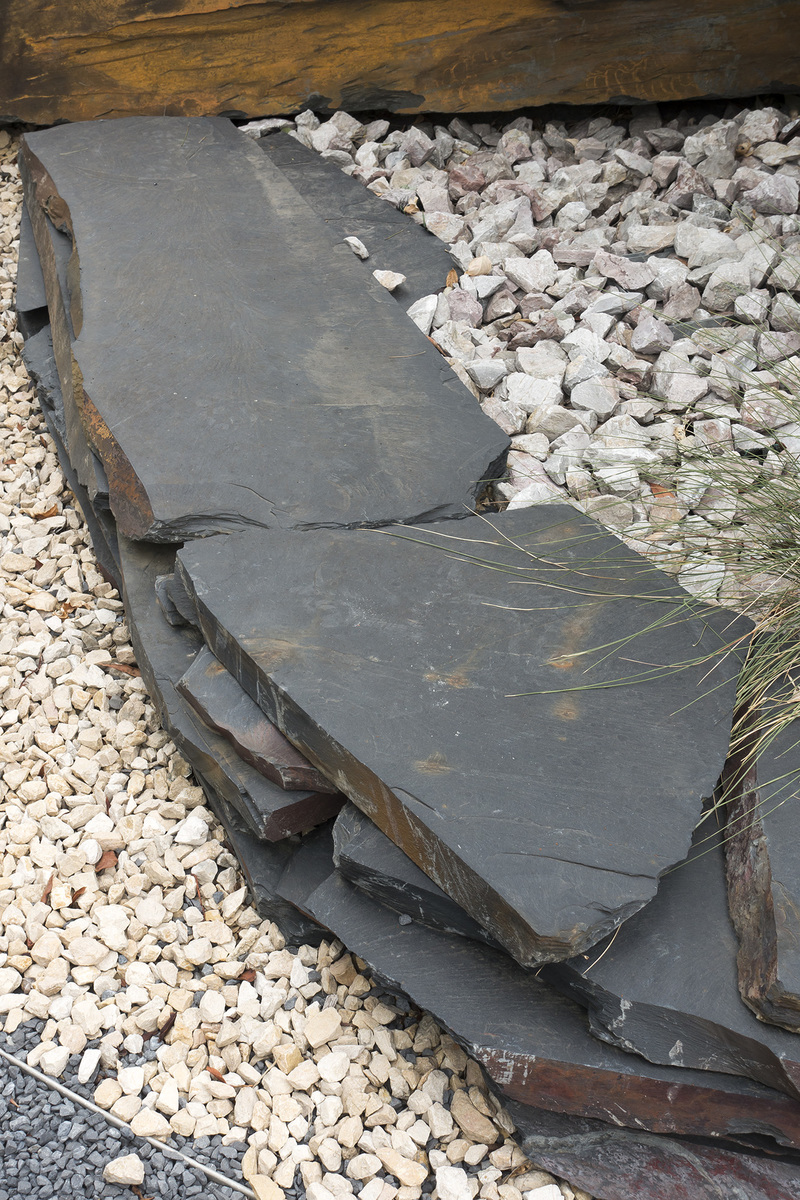 アルデシア ネロ 乱形 | 造園資材館