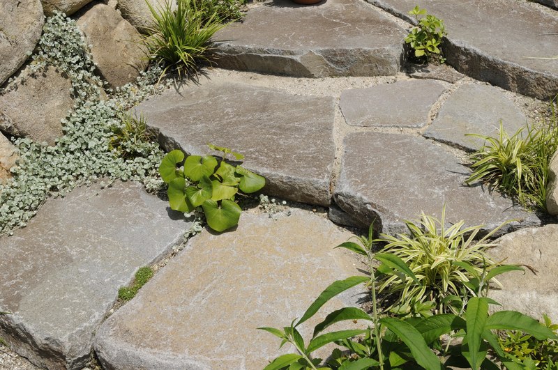 諏訪鉄平石 大乱形 | 造園資材館