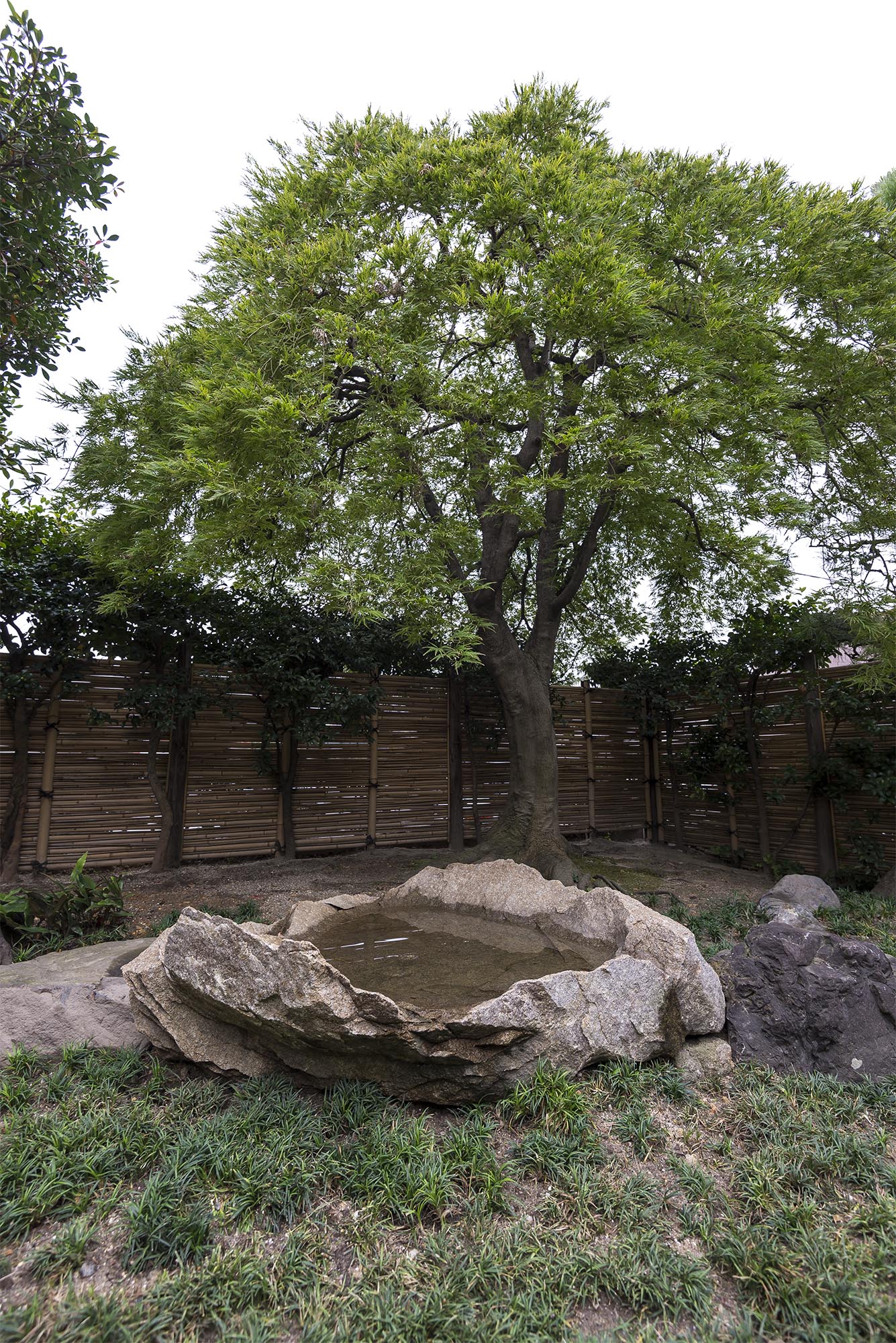 庵治水たまり石 | 造園資材館